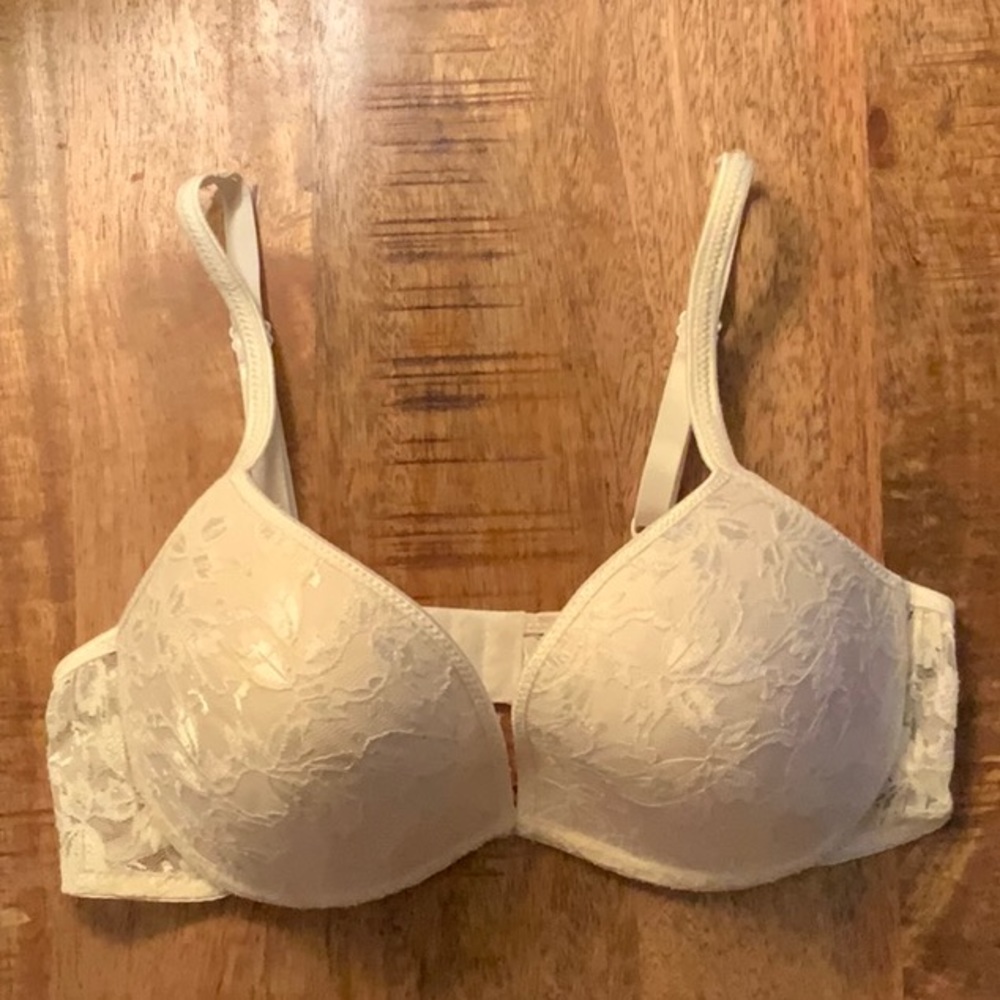 La Vie En Rose Size 36C Easy Solution Bra - never worn!